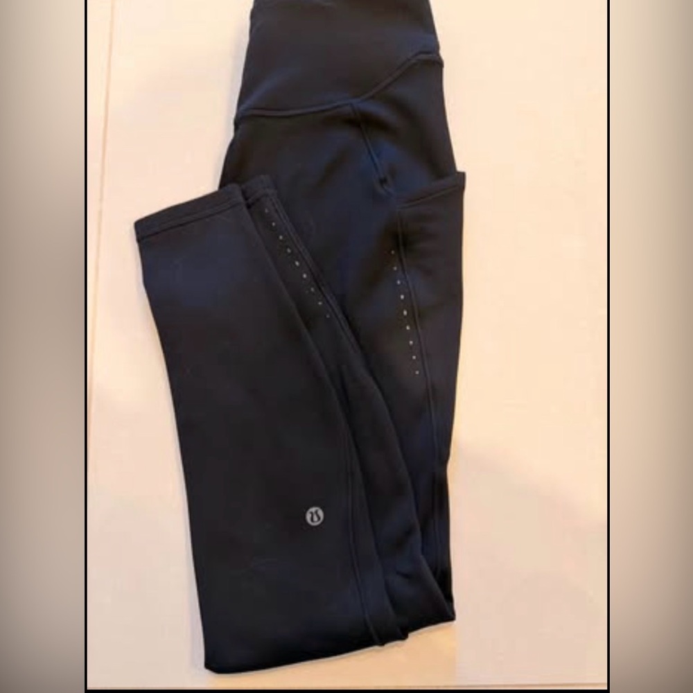 Lulu Thermal leggings